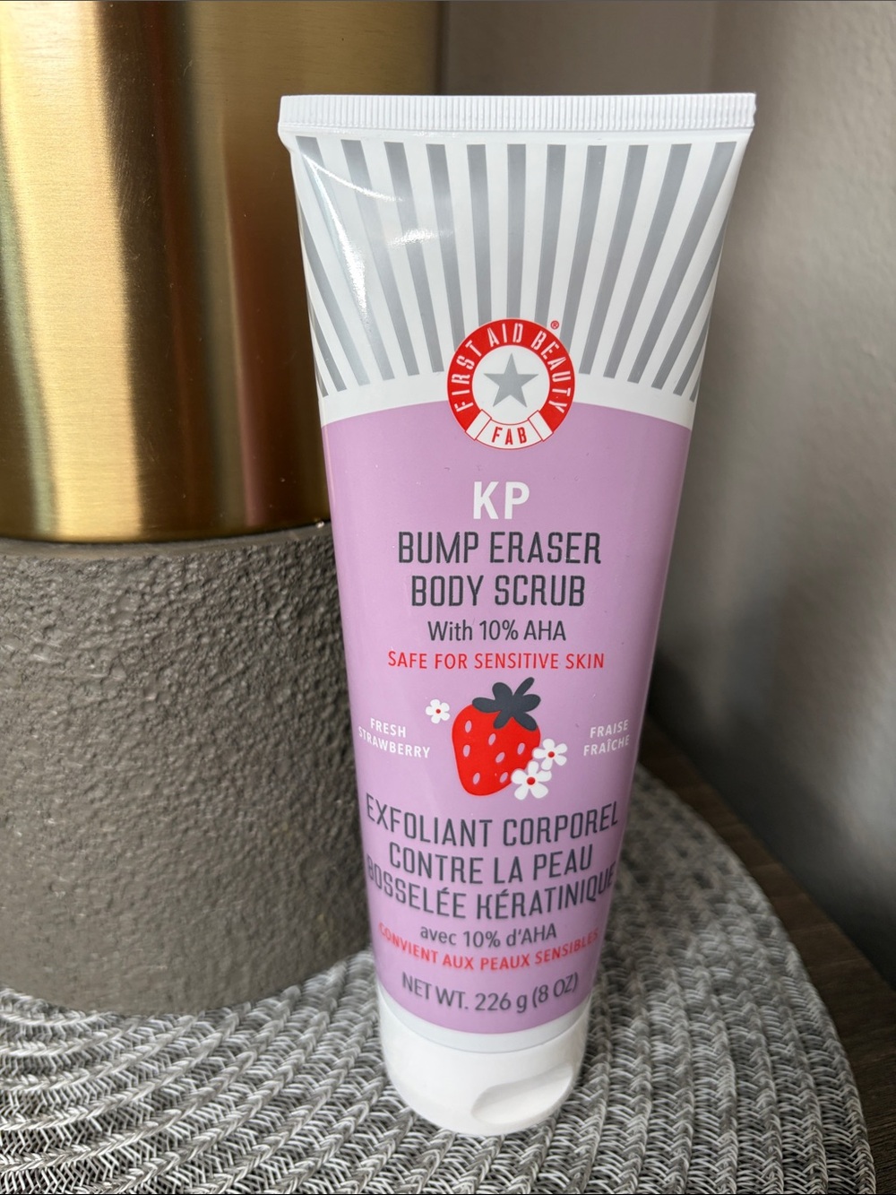 ❤️$18 NWT First Aid Beauty KP Bump Eraser Body Scrub 8oz Fresh Strawberry